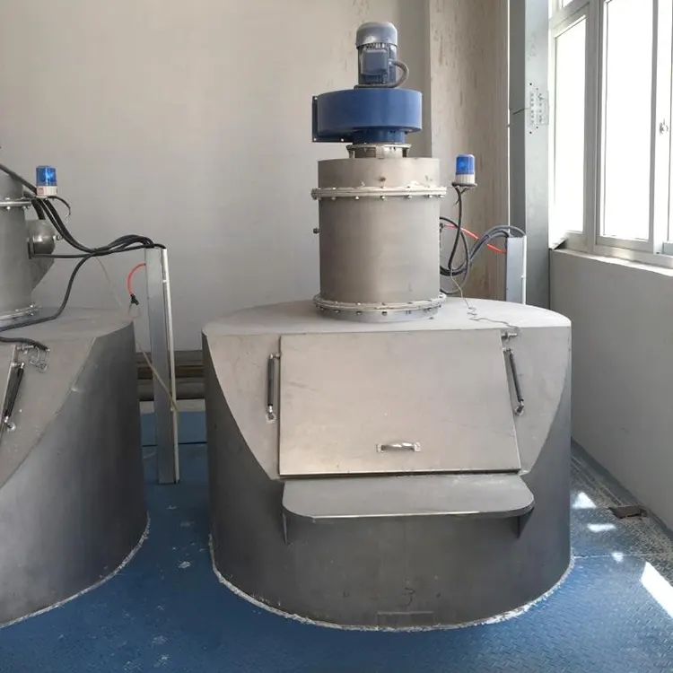 Silo di stoccaggio delle materie prime in PVC